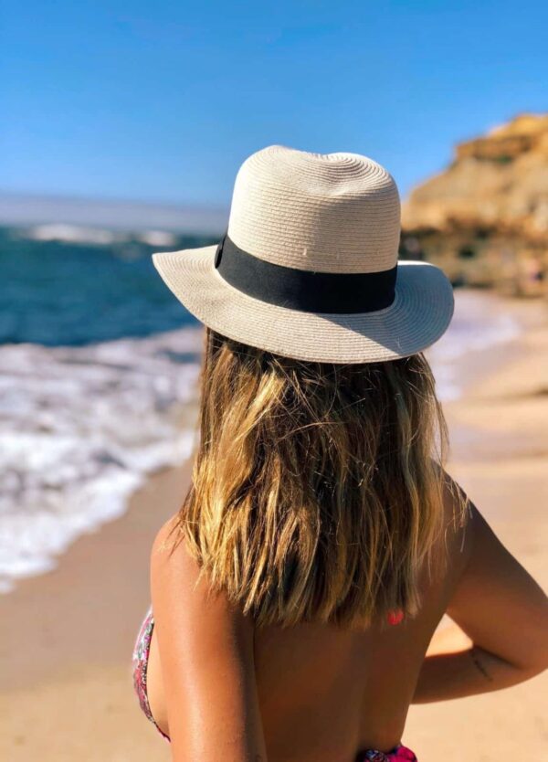 girl-hat-5b-min girl-hat-5b-min